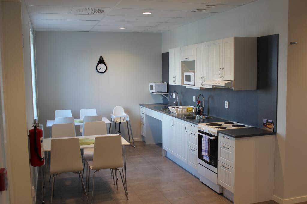 Oernskoeldsviks Gaesthamn Hostel Kültér fotó