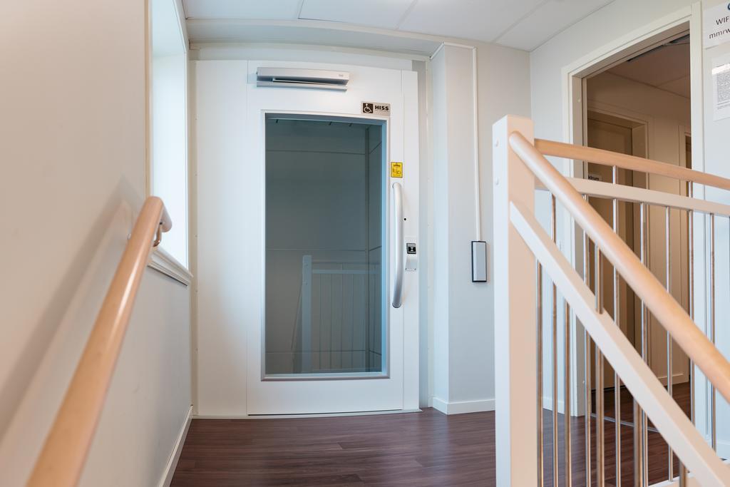Oernskoeldsviks Gaesthamn Hostel Kültér fotó