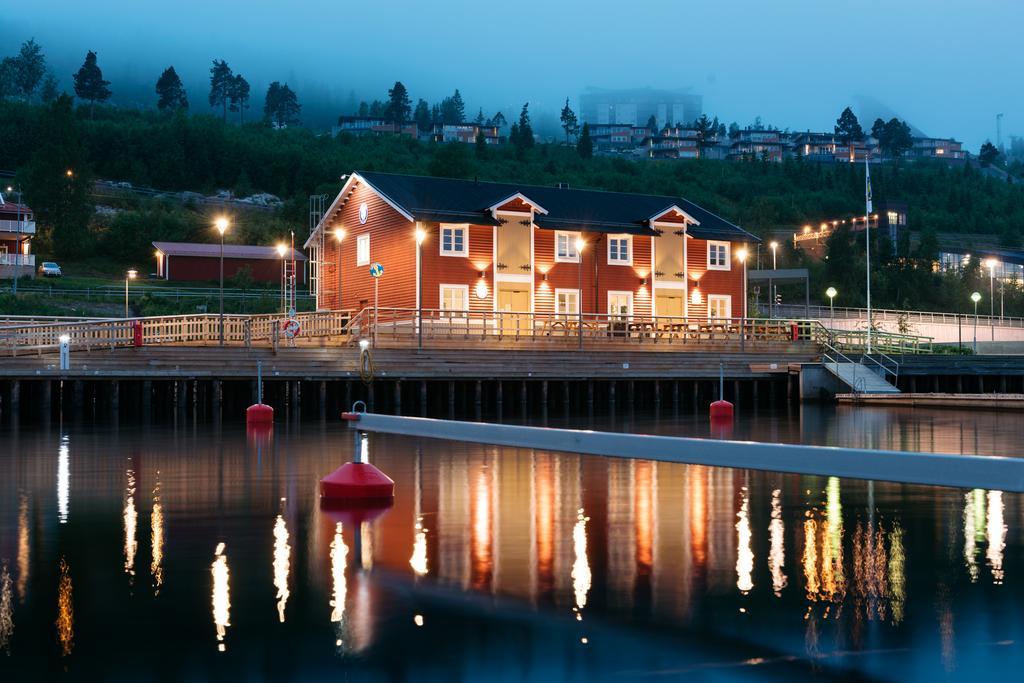 Oernskoeldsviks Gaesthamn Hostel Kültér fotó